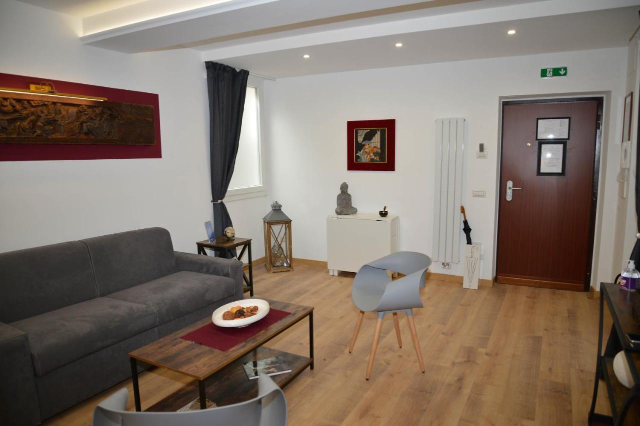 Fidia Palace Claudia'S Apartment Colosseo Řím Exteriér fotografie